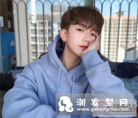 18-28岁男士发型设计 潮流时尚帅呆了