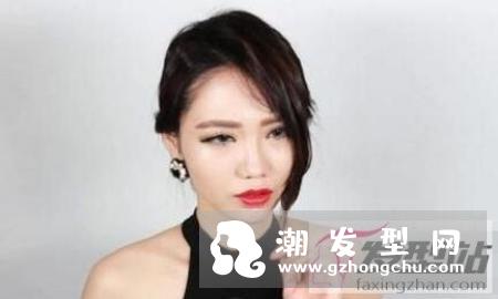 女生优雅低盘发发型教程 秒变时尚女神最惹眼