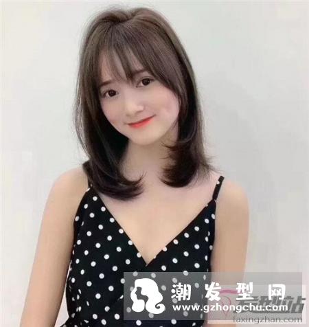 气质锁骨短发超能打 让你轻松度过尴尬期