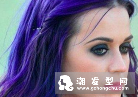 黑蓝色头发打蜡怎么做 和黑色的区别
