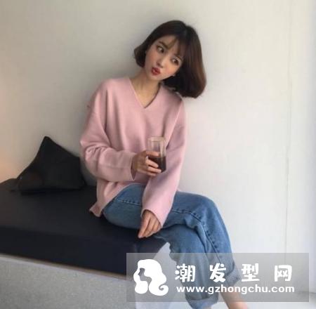 2018女生最流行的短发发型图片 空气刘海还是内扣好看