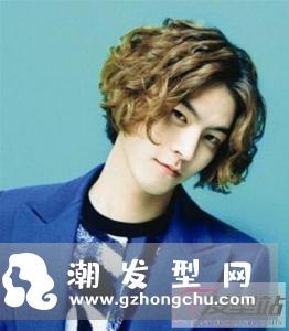 文艺男青年适合的发型 凌乱有个性不乏帅气感