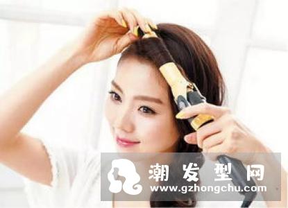 卷发棒烫到脸怎么办 会留疤吗