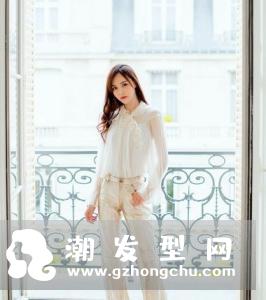 唐嫣中长发卷发发型图片 波浪卷好女人
