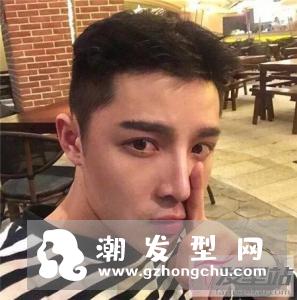亚洲男生都流行留 寸头刘海飞机头背头