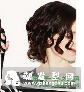 中短发用卷发棒怎么卷 浪漫中卷真的超好看