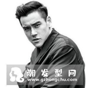 铲青侧分发型 帅气式莫西干