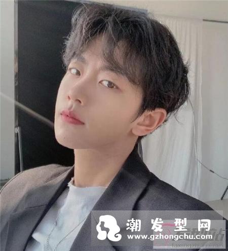 韩国时尚男生发型 最新帅哥发型抢先看