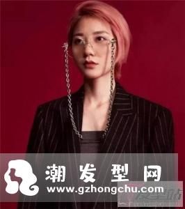 假小子短发正流行　款款掰弯身边妹纸