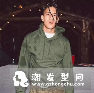 男生长发怎么留