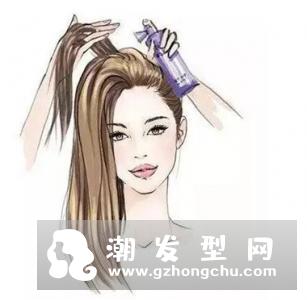 蓬松发型怎么打造 巧借吹风机来DIY