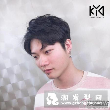 男生中分发型韩版烫 帅气欧爸渐层卷正式解锁