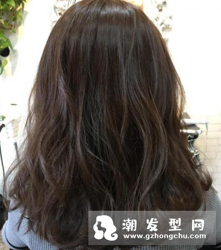 洗完头发怎么吹不毛躁 好用的吹头发方法一起学