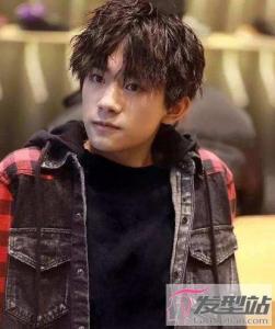 锡纸烫男短发 灵动蓬松又修颜