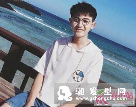 男生清爽帅气短发发型图片