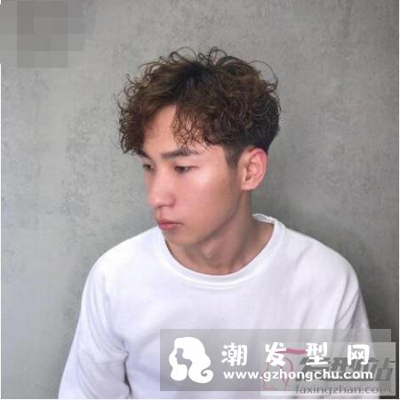 男生韩版卷发发型 帅气造型绝对是少女杀手