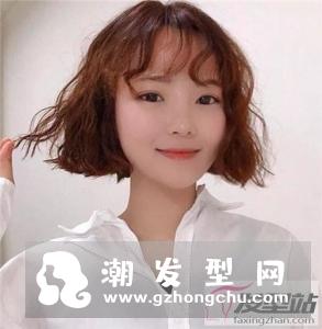 减龄型卖萌短发 染发 卷发少不了