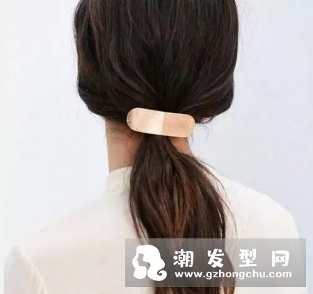 什么发色显皮肤白 奶油黄还是棕亚麻