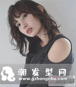 锁骨发适合什么脸型 性感潇洒改变风格
