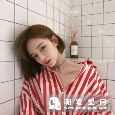当下流行的短发发型 染什么颜色好看