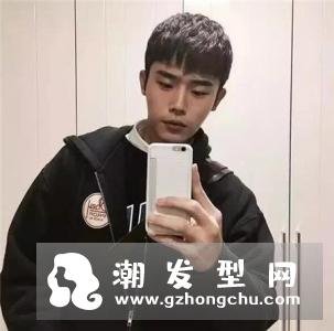 单眼皮男生适合什么发型 撩妹招桃花更时髦