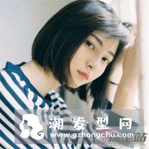 女生清爽利落短直发 飘逸发丝最为动人