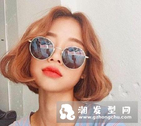 2018女生短发烫发流行发型图片 什么脸型适合短发