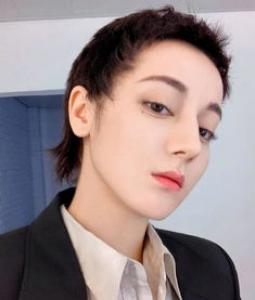 齐嘴短发是什么发型 显脸大吗