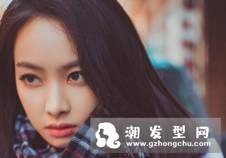 黑茶色掉色是什么颜色 阳光下黑茶色头发图片