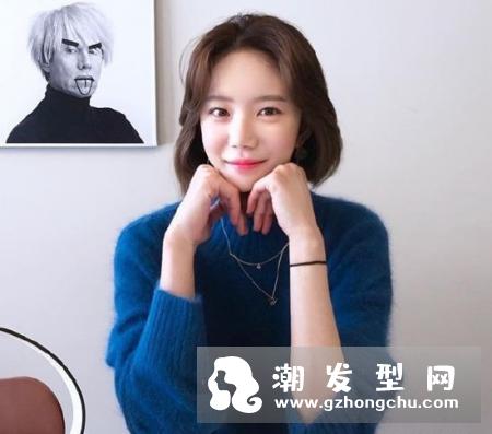2018女生短发烫发流行发型图片 什么脸型适合短发