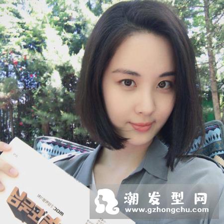 当下流行的短发发型 染什么颜色好看