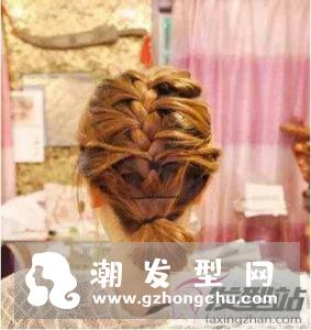 蜈蚣辫编发教程图解 自己在家也能编的知性发型