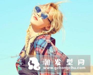 韩式最新流行色 范丞丞染发示范