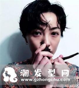 女生今年必火的短发款式 女星们都剪了你还在犹豫？