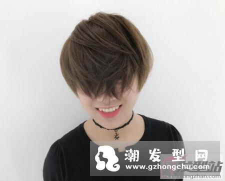 怎么IU、高俊熙刘海微乱看起来就萌呢?