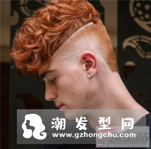 头发铲青一半更流行 个性有型短飞机头