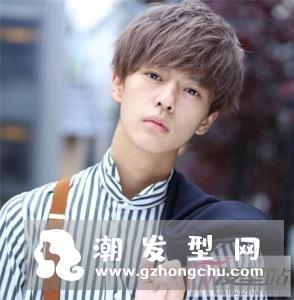 开学季男生烫什么发型好看 日系风纹理波波头很帅气