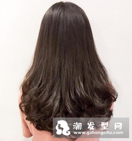 怎么样让秀发柔顺有型 这些简单的护发小技巧来帮忙