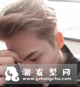 陈伟霆新发型是什么颜色 同款银色怎么染
