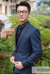 男生发型铲两边 帅气莫西干大全