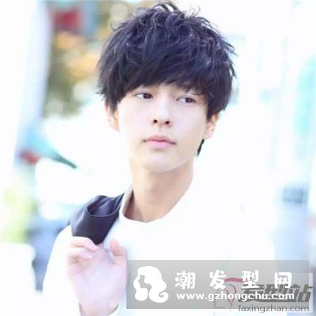 日系男生空气烫发 男明星都留这款