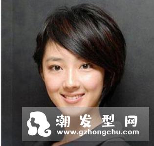 锡纸烫爆炸头发型 朋克照样帅翻天