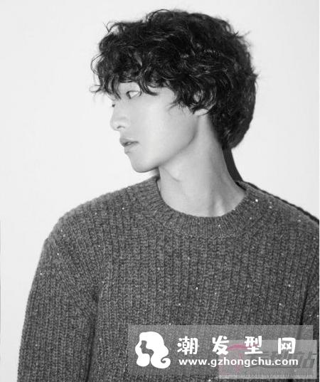 大热男士发型绝对是卷发 男生中长度卷发超显时尚感