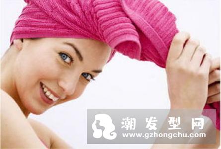 坐月子真不能洗头吗 产后多久可以洗头？