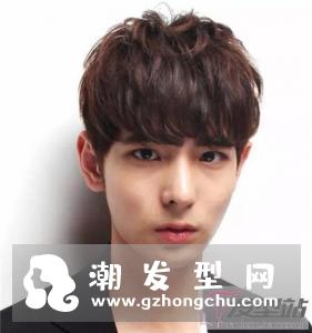 男生纹理烫发型 帅气倍增时尚霸屏
