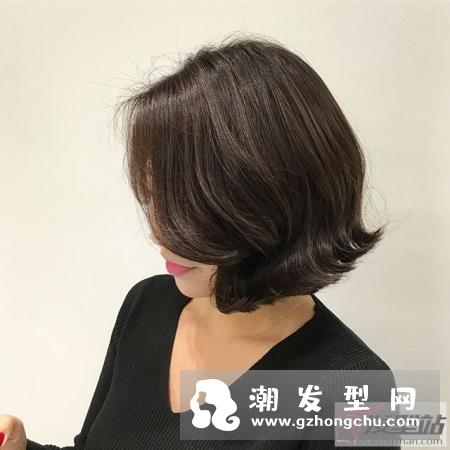 韩国女生现在流行短发推荐 轻熟女风烫发火到不行