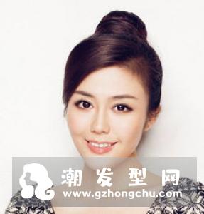 夏天丸子头怎么扎好看 简单丸子头盘发美一整个夏季