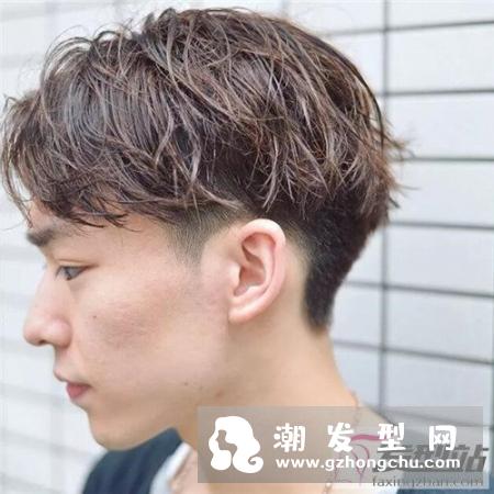 推后边烫发发量少的男生不容错过的烫发款式