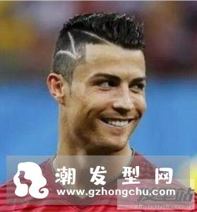 踢球的男生适合的发型 帅气有个性闪耀球场