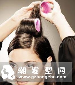 法式盘发教程图解 演绎经典简洁之美